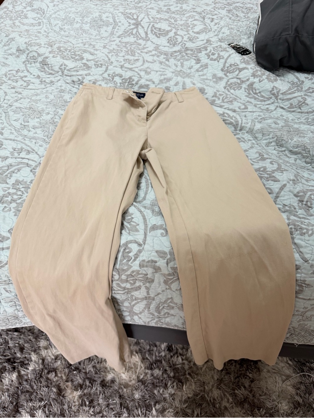 Women’s Chino Pants in Beige